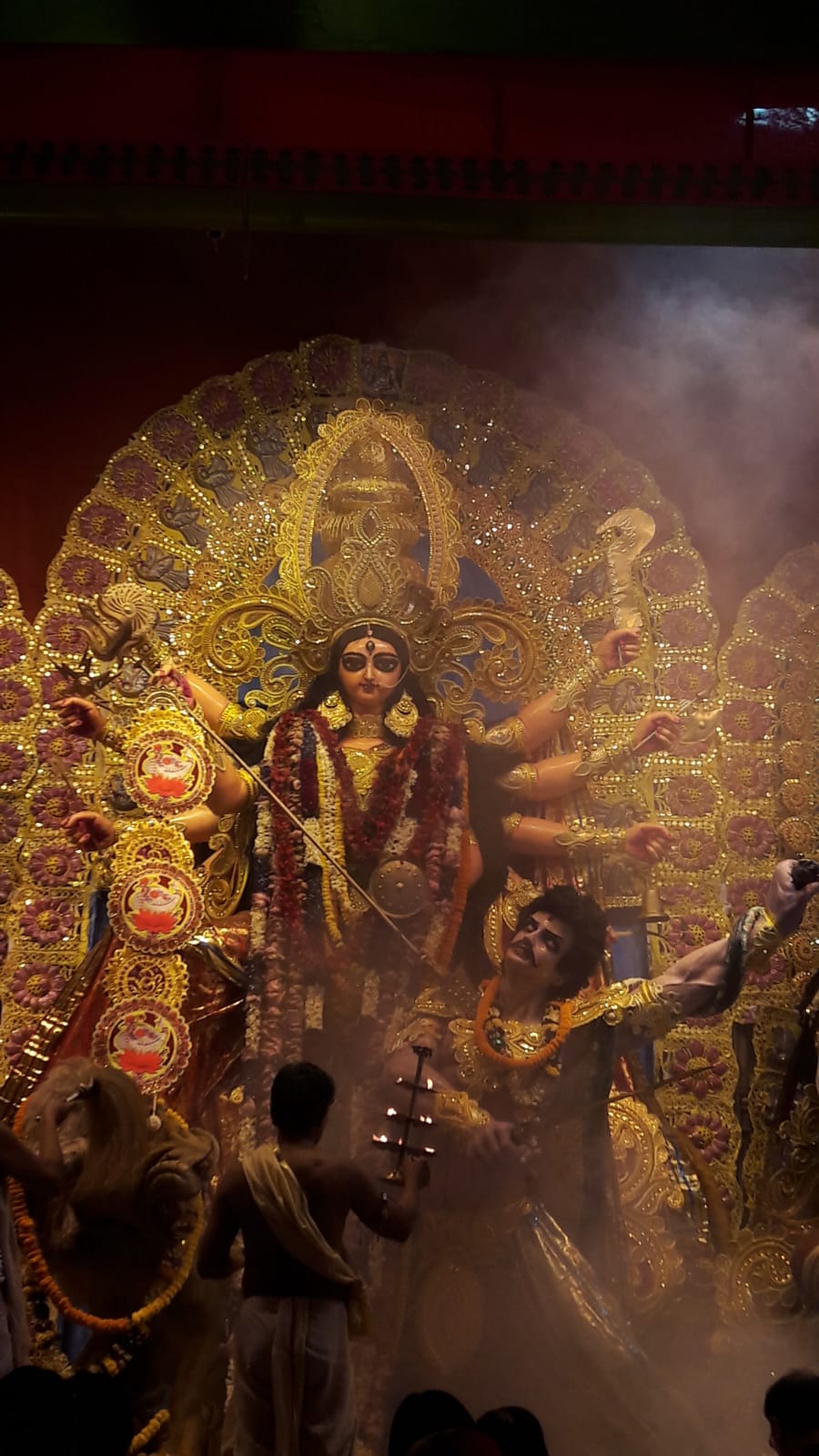 দুর্গা প্রতিমা ও ধুনুচি আরতি